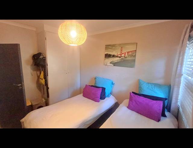 3 BEDROOM SECTIONAL TITLE FOR SALE IN DIE HOEWES